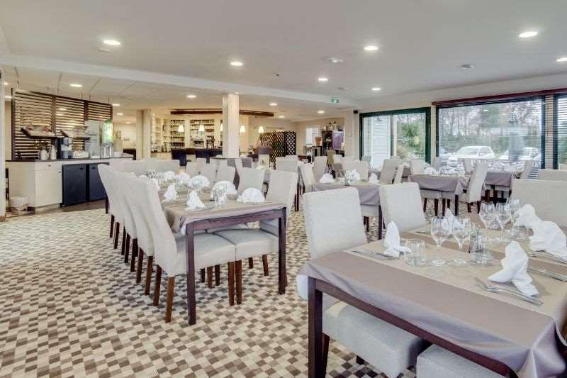 Brit Hotel De La Cote Des Havres Lessay Restaurace fotografie